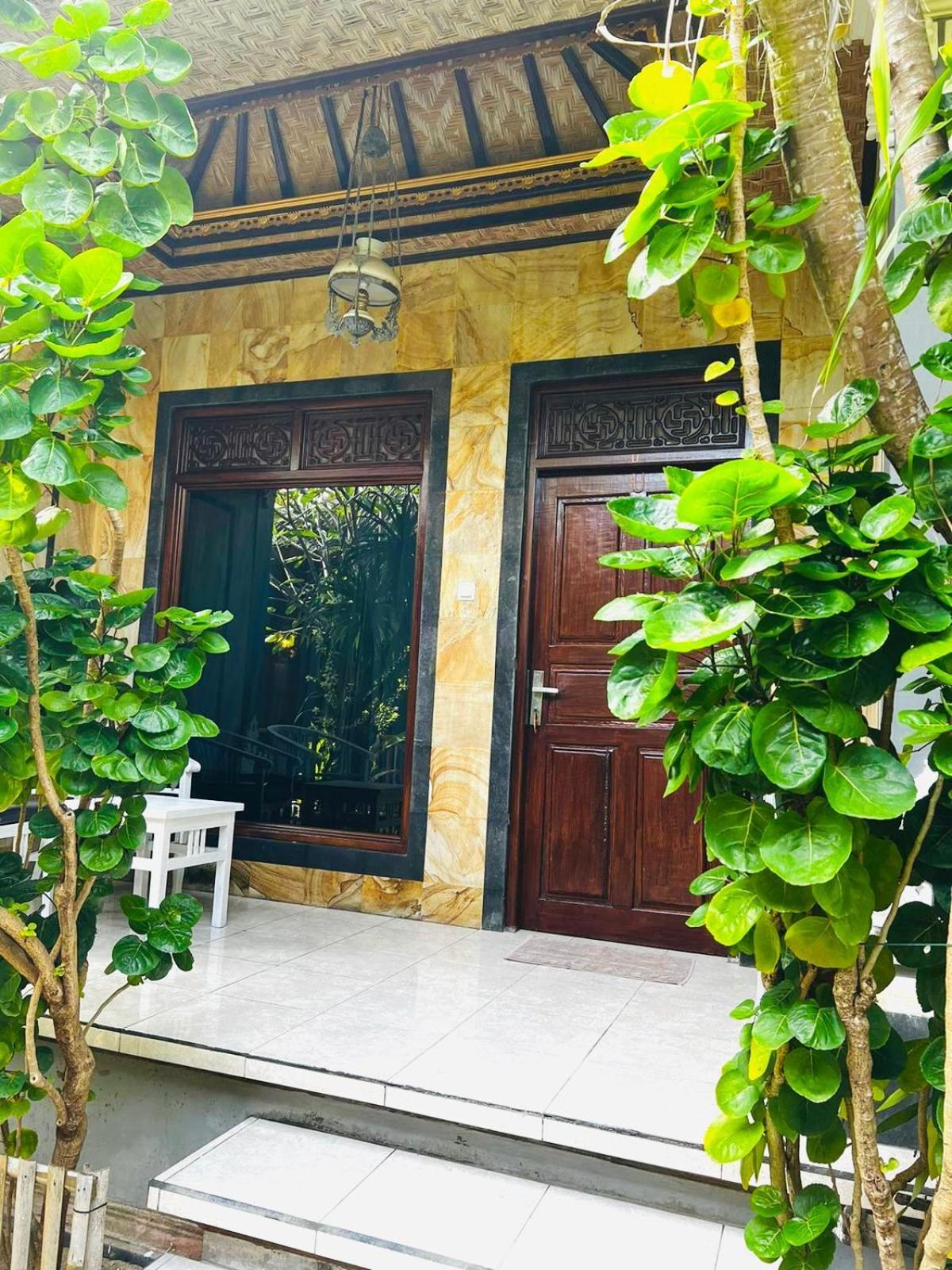 Tarci Bungalows Lembongan Eksteriør billede